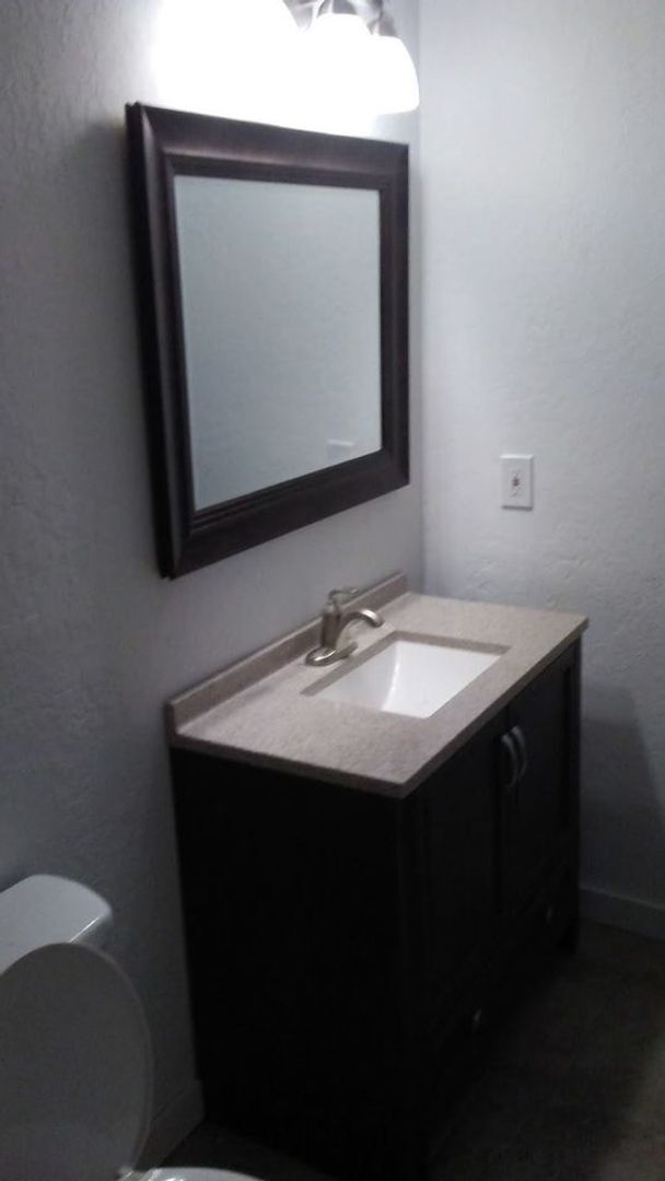 Building Photo - 480 E 4200 S