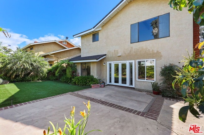 Building Photo - 6501 Bradley Pl