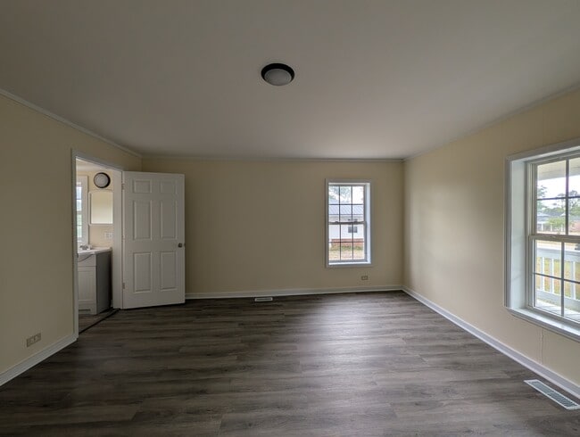 Building Photo - 84 Womack Ave