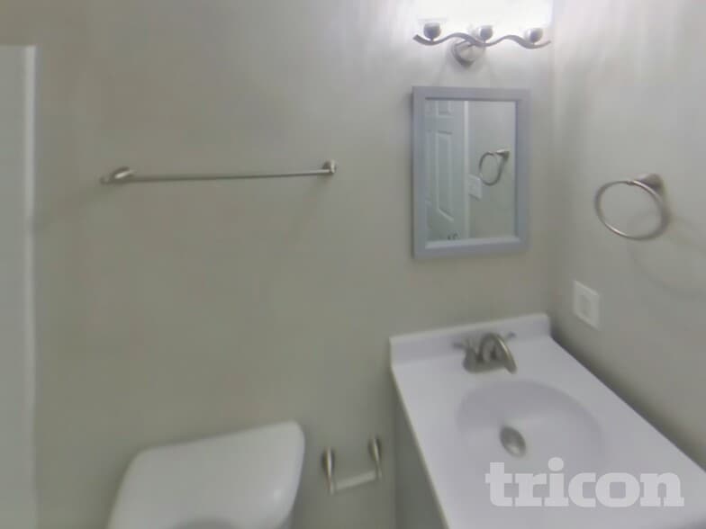 Building Photo - 7610 Fairbanks Ct