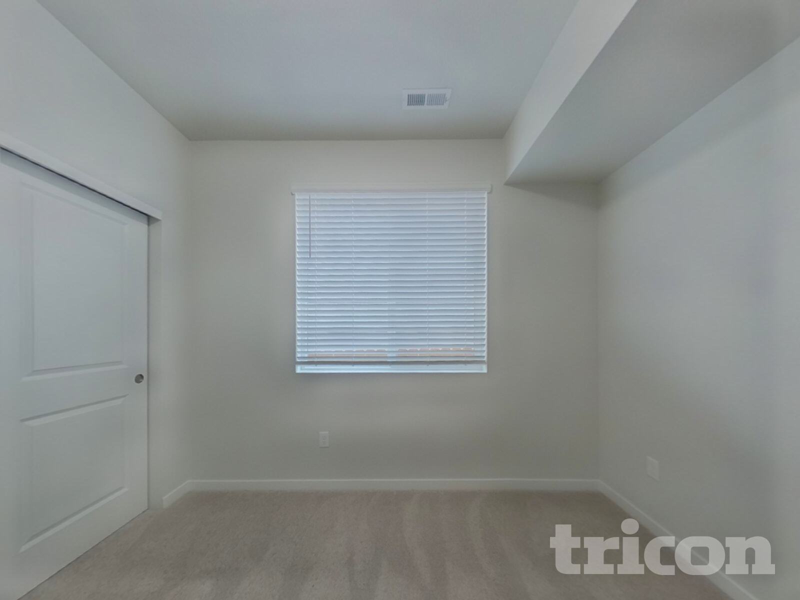 Building Photo - 1384 Orchard St