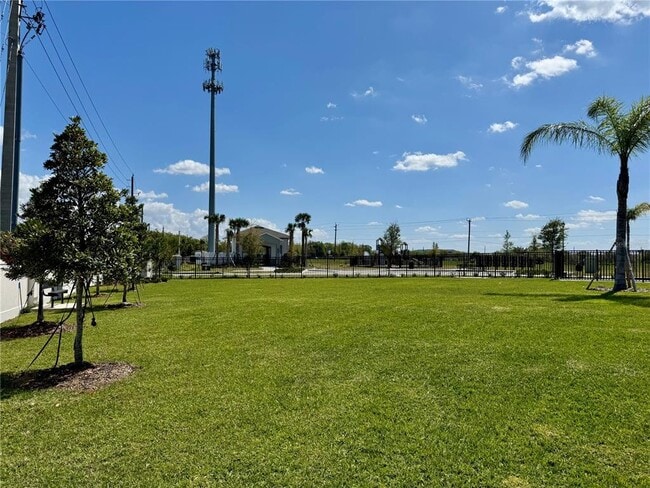 Building Photo - 3160 Emerald Acrs Ln