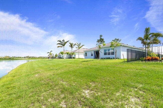 Building Photo - 5579 Liberty Ln