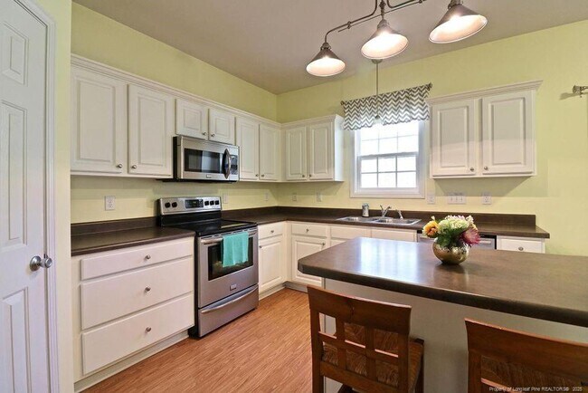Building Photo - 448 Moss Pink Dr