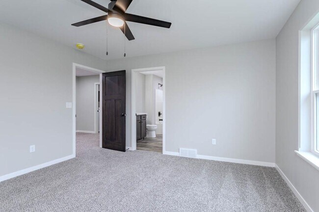 Building Photo - 3506 Green Pastures Ln