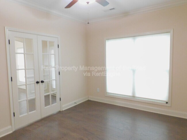 Building Photo - 4517 Gunnersbury Ln