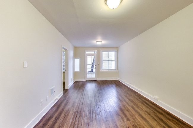 Interior Photo - 635 Ellis