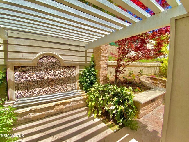 Building Photo - 4555 Tam O Shanter Dr