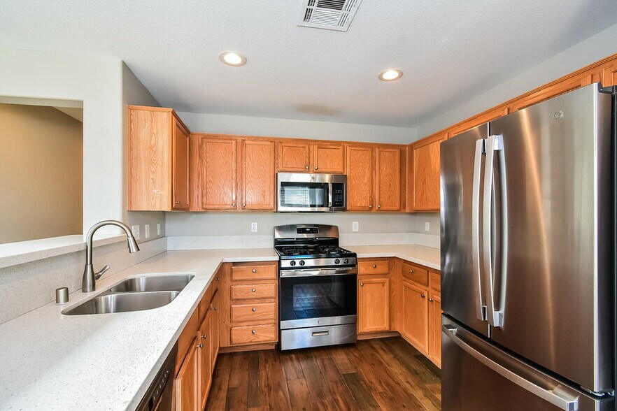 Building Photo - 9120 Spoonbill Ridge Pl