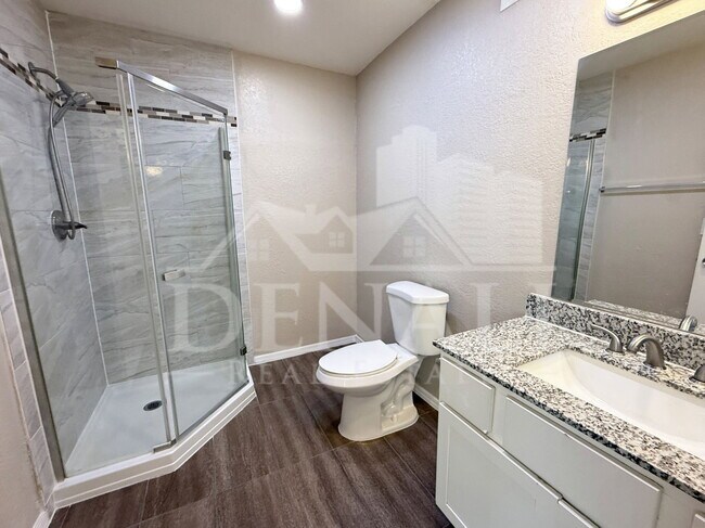 Building Photo - 10921 W Sells Dr