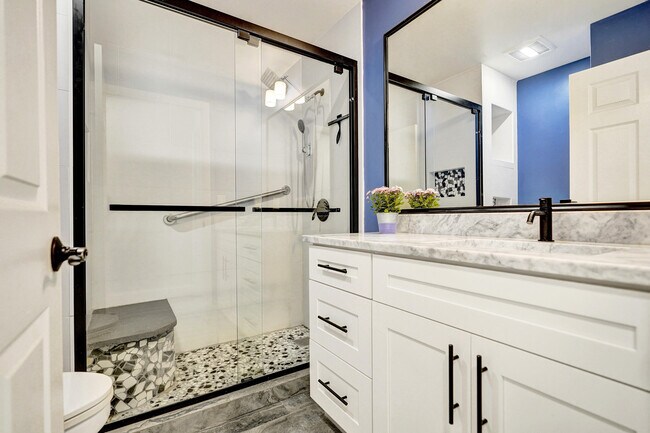 Building Photo - 8062 Cassia Dr