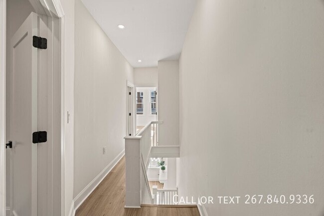 Building Photo - 2921 W Oxford St