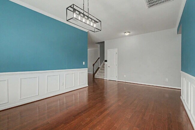 Building Photo - 5-Bedroom Home w/ Fenced-in BackYard in Knightdale