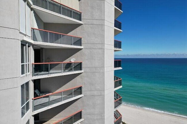 Building Photo - 6767 Collins Ave