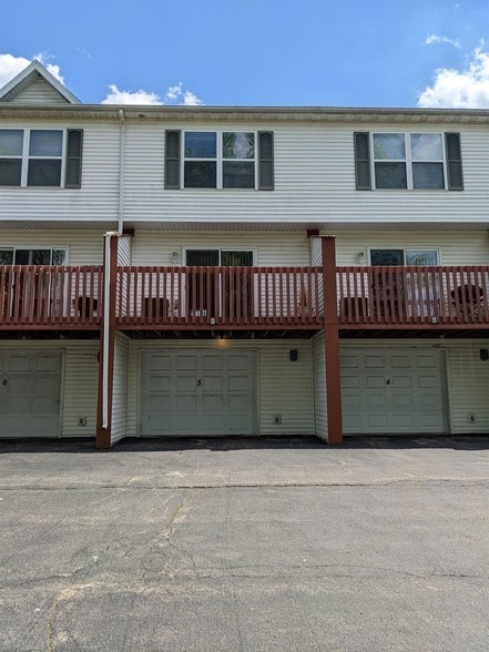 Building Photo - 3122 W Kunkle Blvd