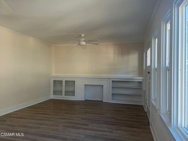 Building Photo - 331 S Ave 56