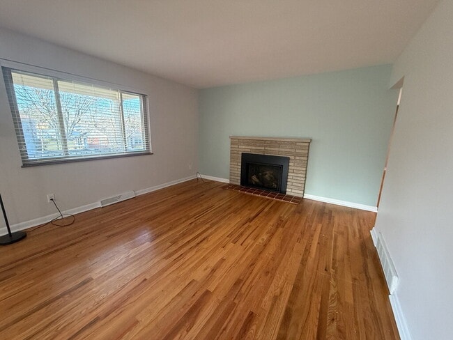 Building Photo - 1168 Cryer Ave