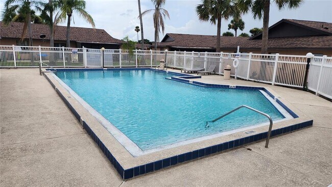 Building Photo - 2108 Bahamas Ct