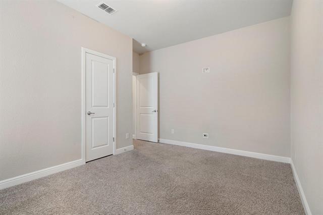 Building Photo - 2337 Mockingbird Ct