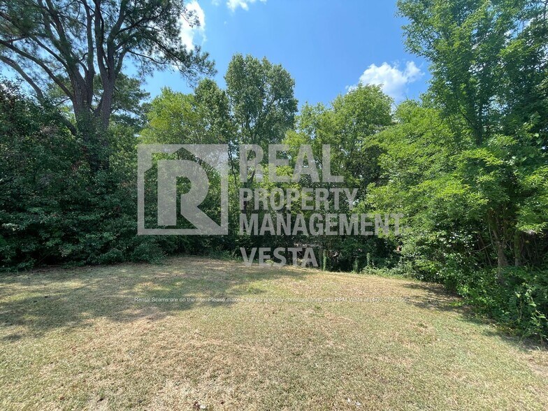 Building Photo - 1769 Rocky Creek Rd
