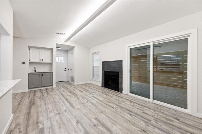 Building Photo - 3609 Leafield Dr