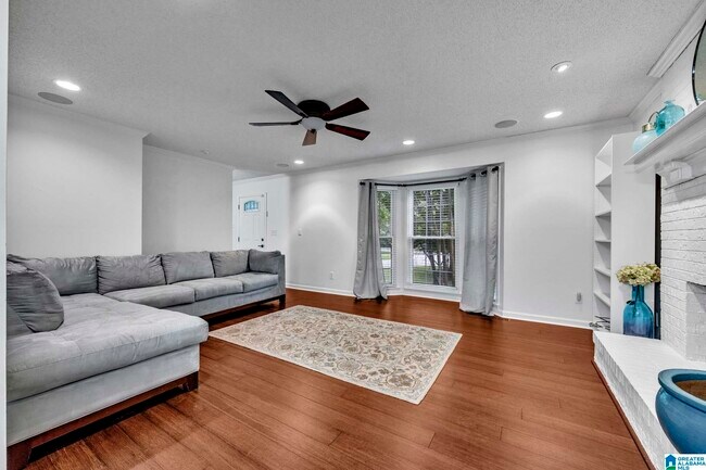 Building Photo - 5501 Heath Row Dr