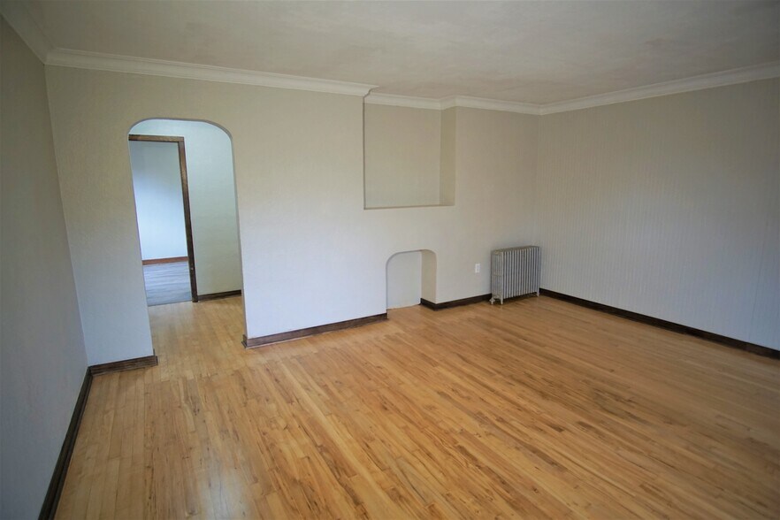 Building Photo - 15234 Upper 61st St N