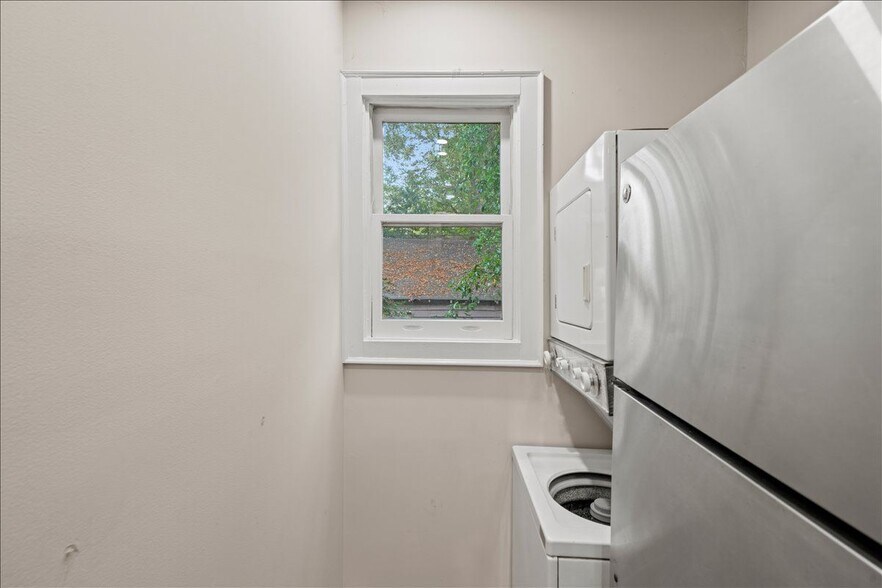 Building Photo - 795 Ponce De Leon Pl NE