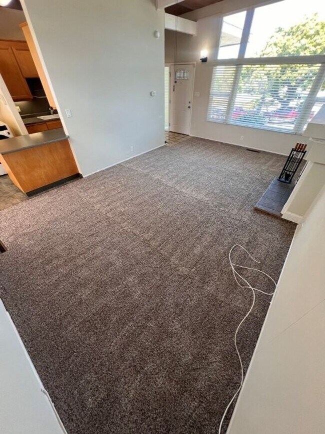 Building Photo - Hardeman