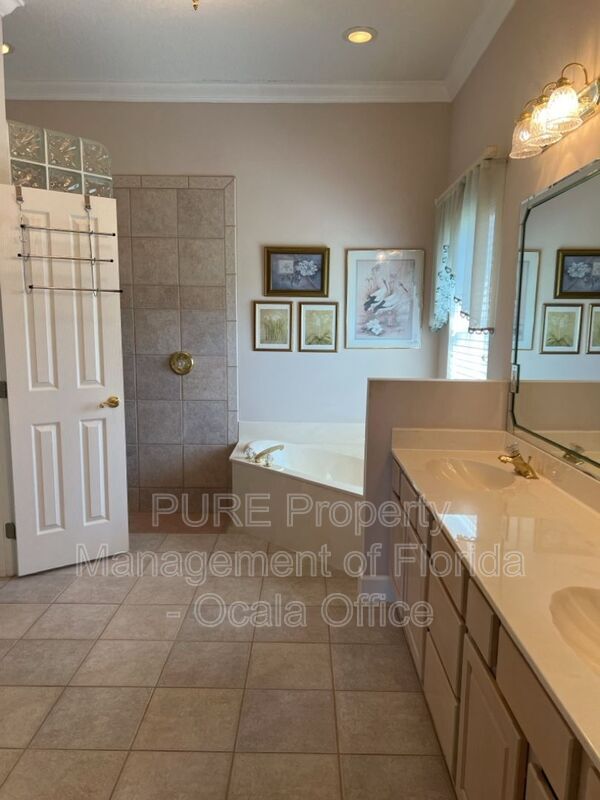 Building Photo - 5948 SW 89th St