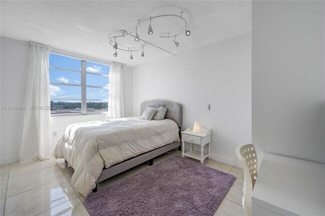 Building Photo - 2750 NE 183rd St