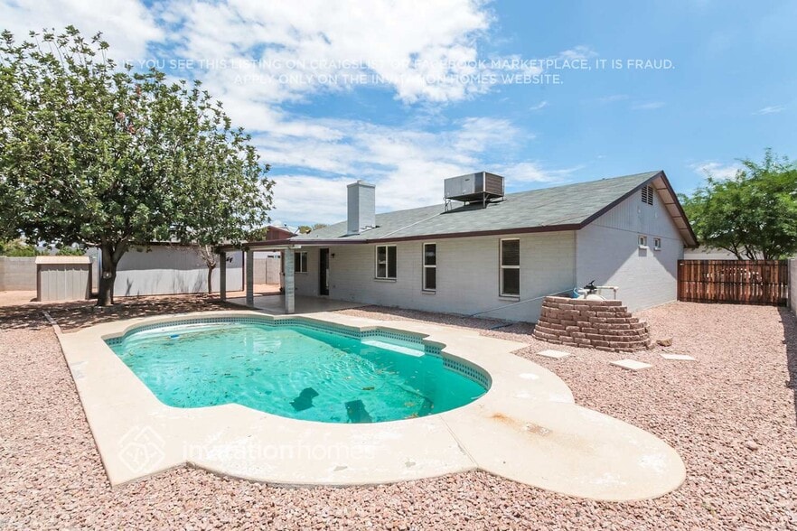 Building Photo - 11616 N 66th Dr