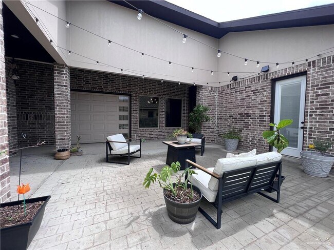 Building Photo - 4226 Stillwater Cove