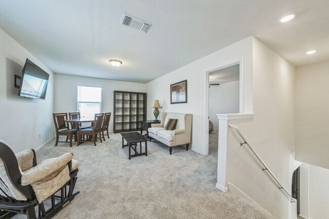 Building Photo - 1127 Aronia Ln