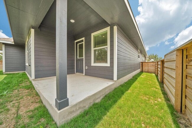 Building Photo - 145 Crawford