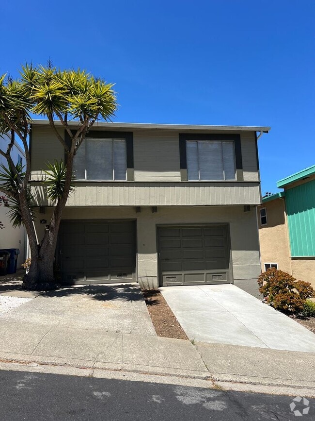 Building Photo - VIEWS! Daly City Home 4Bed 3 Ba Near SF Bo...