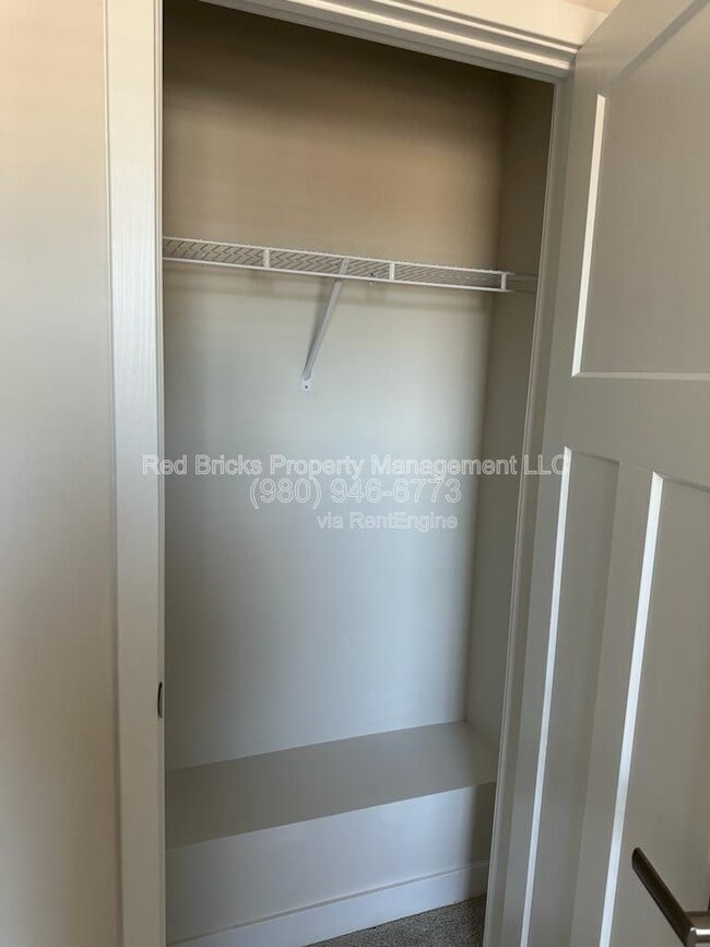 Building Photo - 1728 Aspire St