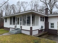 Building Photo - Fantastic Comstock Park 3 bed/2 ba Home fo...