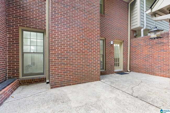 Building Photo - 20 Chase Plantation Pkwy