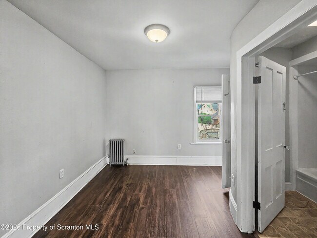 Building Photo - 1019 N Irving Ave