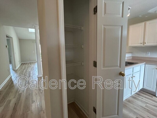 Building Photo - 4619 McClelland Dr