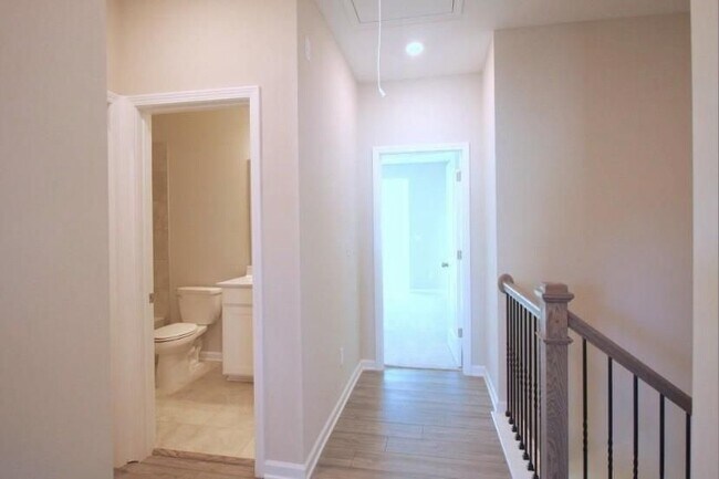 Building Photo - 2237 Pink Hawthorn Dr