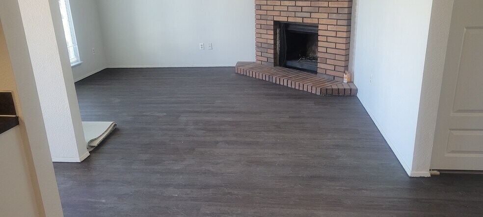 living rooms fireplace 1215 #A - 1215 S 43rd Ave