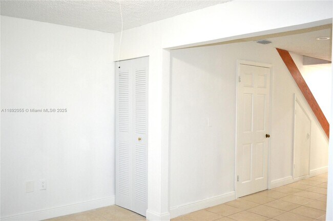 Building Photo - 6475 SW 129th Pl