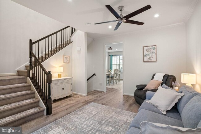 Building Photo - 15981 Marsh Pl