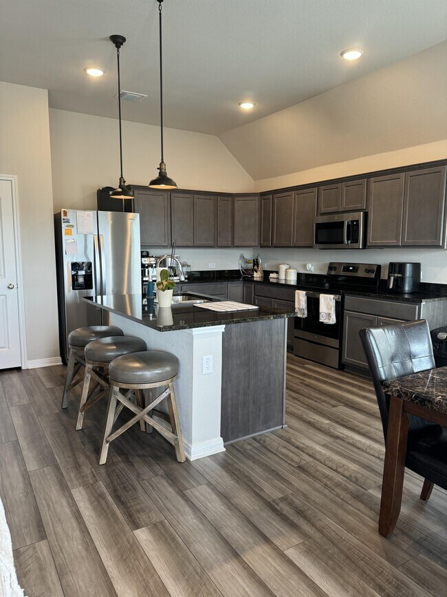 Building Photo - 8314 Stonehollow