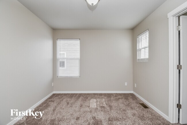Building Photo - 7424 Alpine Daisy Dr