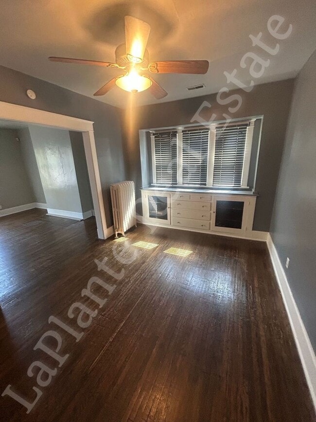 Building Photo - 3137 Kimball Ave