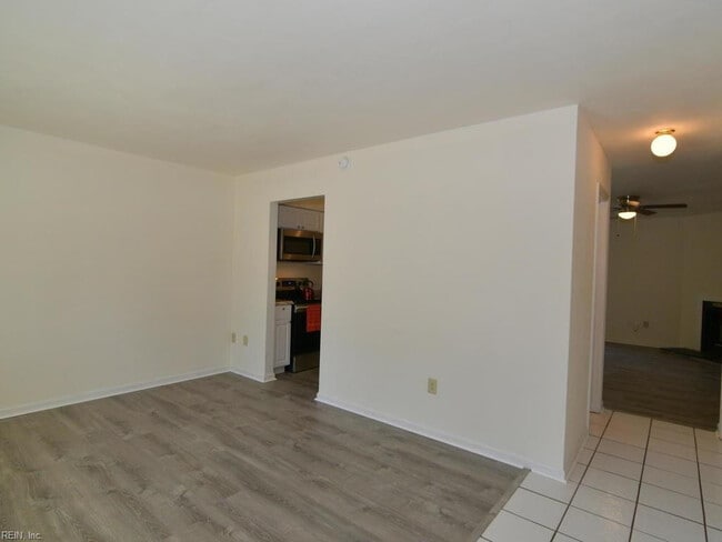 Building Photo - HILLTOP AREA FOR RENT!