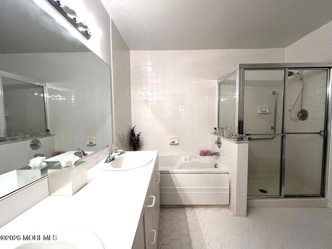 Building Photo - 92 Winthrop Rd